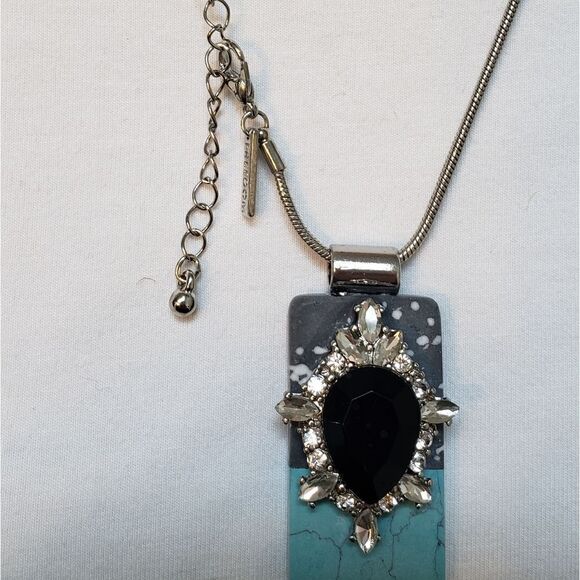 3 for $25 Statement Necklace - Picture 3 of 8